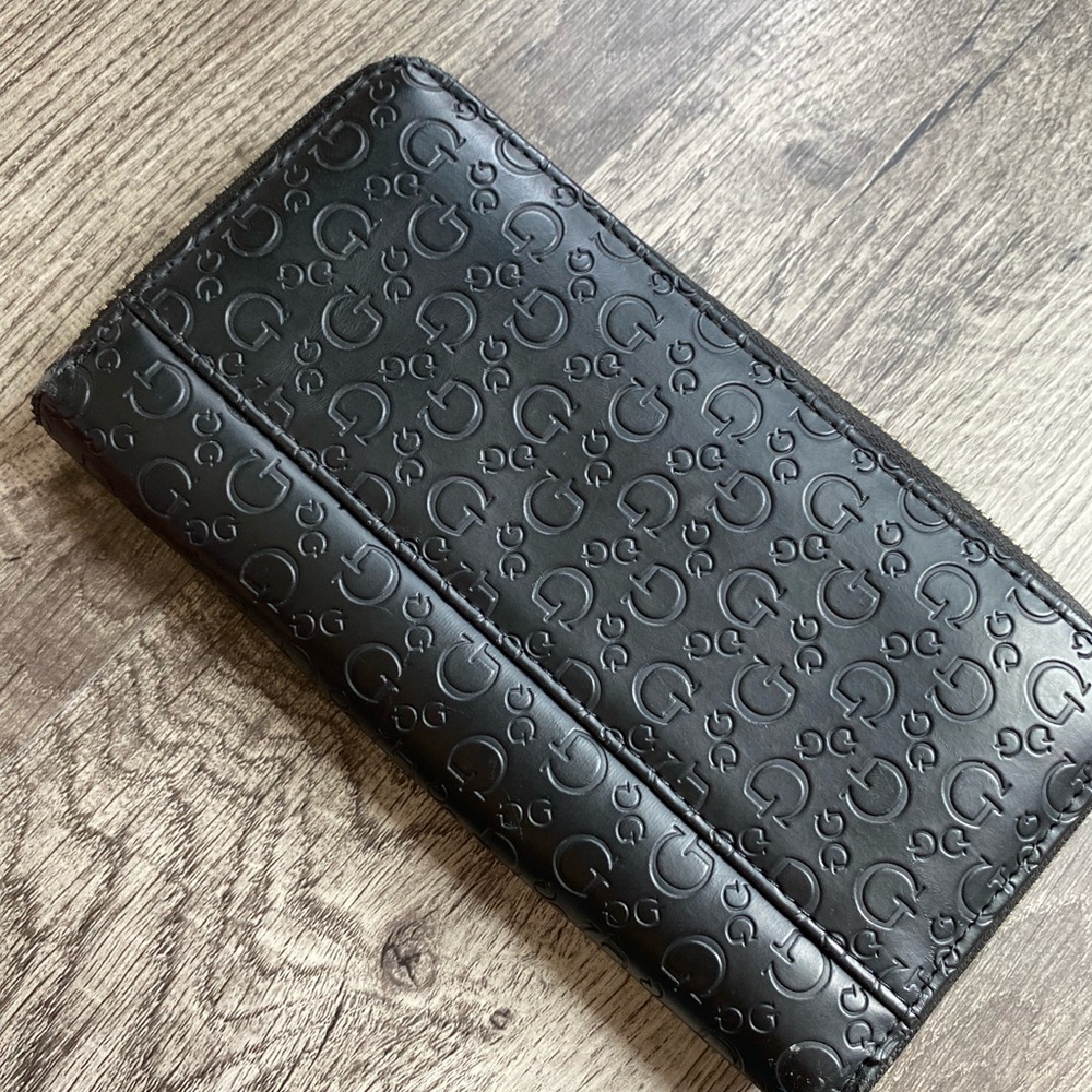 Guess wallet - Picture 3 of 6